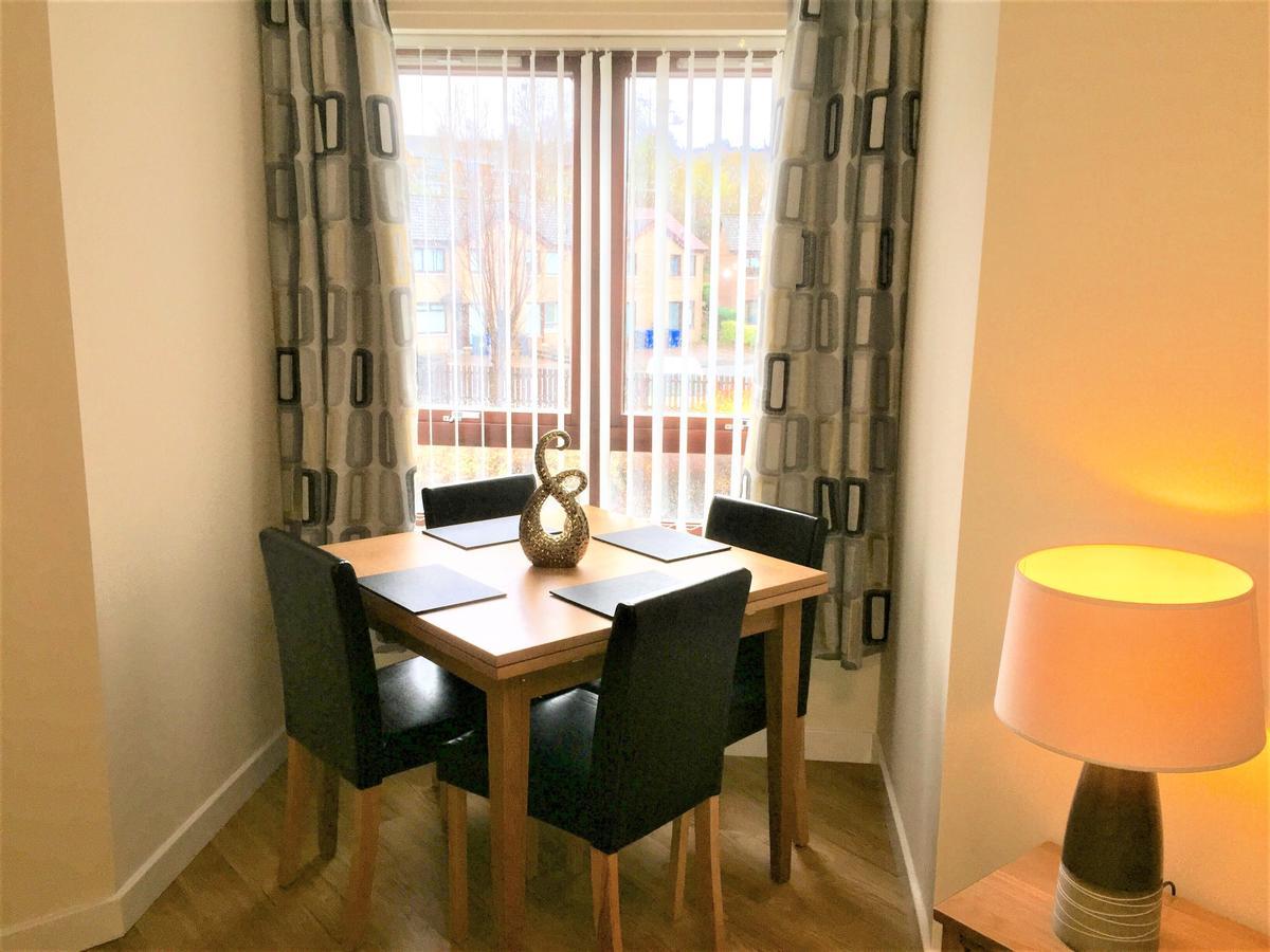 Castle Gait, First Floor Apartment Paisley Exterior foto